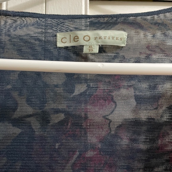 Cleo XL Petites navy & burgandy top - Picture 4 of 4